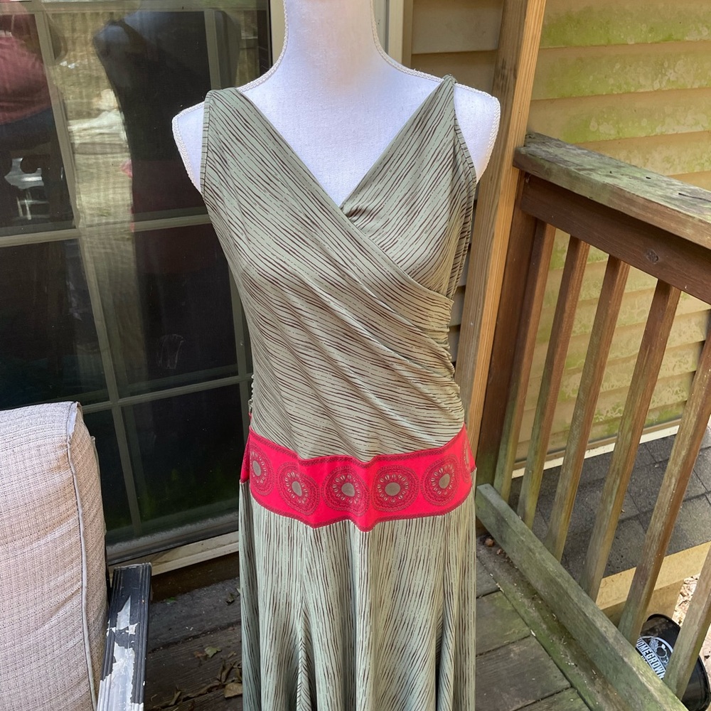 BCBG Maxazria dress size large. Beautiful. Smoke free home.